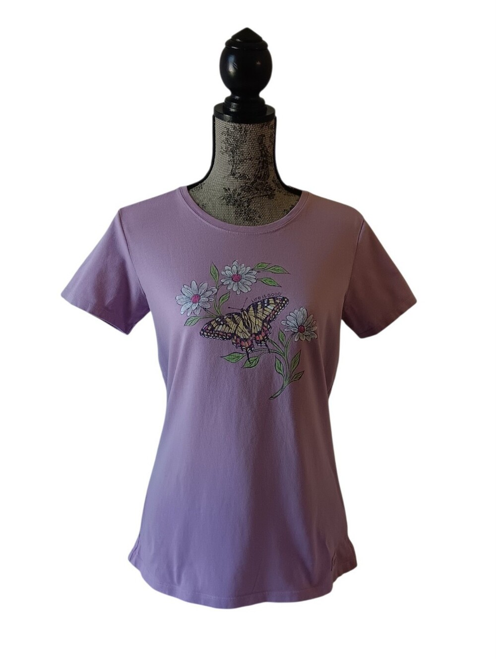 Life Is Good women's lilac butterfly and flower short sleeve t shirt size M